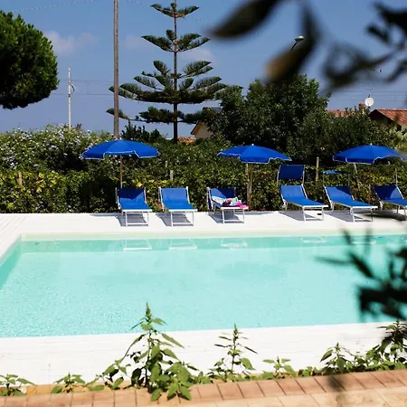 Elena Tropea Bed & Breakfast 2*